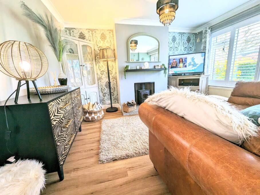 Spacious Lovely 3 Bed House In Keyworth Nottingham Suit Contractors Or Family Zewnętrze zdjęcie